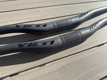 Karbonová řidítka Yeti Turq 760/780mm