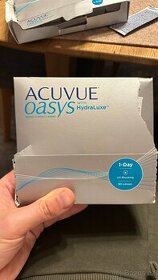 Kontaktni cocky Acuvue Oasys Hydraluxe 1-Day