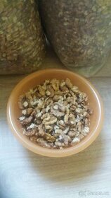 Vlašské ořechy loupane - 1