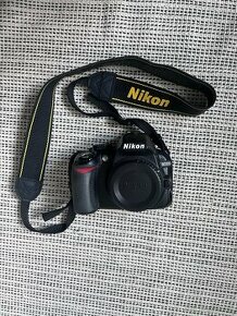 Nikon D3000 + 18-55, 55-200