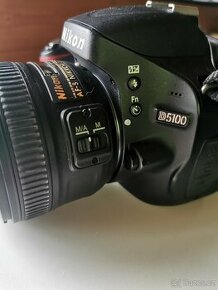 Nikon D5100, 2 objektivy, blesk a příslušenství - 1
