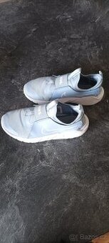 TENISKY NIKE vel.38