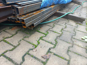 Prodám jekly 40/40/3 a IPE 160 mm