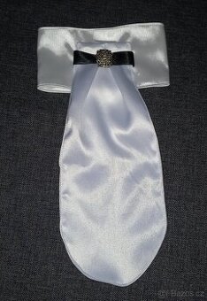Dětský jemný saténový plastron