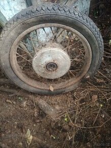 Prodám kola na motorku,sleva na 100kč