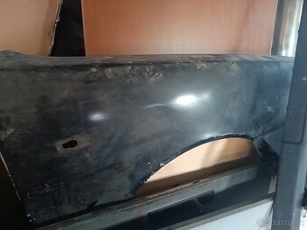 Fiat Uno pravý blatnik