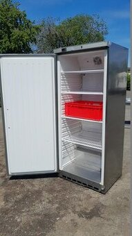Gastro lednice na přepravky Tefcold UR 600SS (nerez plášť )