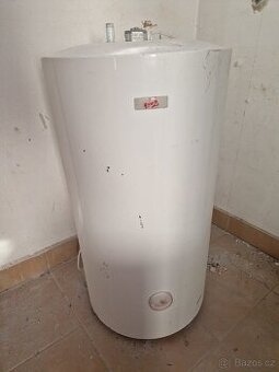 Funkční bojler Ariston Fais méně než rok starý