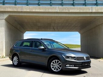 VOLKSWAGEN PASSAT 1.MAJ FULL LED PANO KAMERA SERVIS