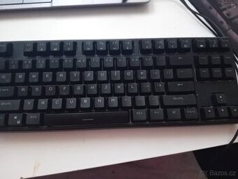 Prodám CZC gamimg klavesnici za slušnou cenu