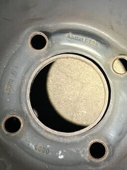disky 4x108 R15 ET 23 PEUGEOT 207 208 CITROEN C3 - 1