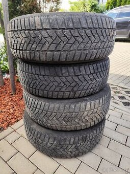 Zimní pneu 215/65 R16