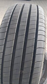 Prodám 2 x letní pneu Michelin 205/55/17