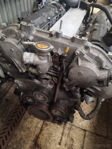Motor Nissan 370 z - 248 kw