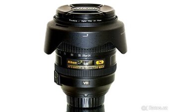 Nikon AF-S 24-120 mm f/4 ED VR Bez známek POUŽÍVÁNÍ