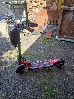 Elektrokoloběžka-Kaabo Mantis 10