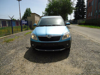 Škoda Roomster Scout 1,2 TSi 77 KW 2011