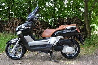 YAMAHA XC 300 VERSITY
