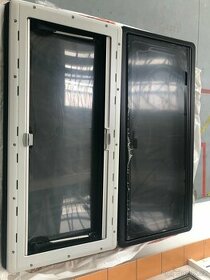 Okno Dometic S-4 - 1