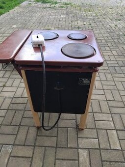 Starožitný elektrický sporák, retro