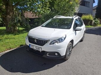 Peugeot 2008 1.2,r.2017,75tkm, 1.majitel, tažné,benzin