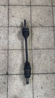Subaru Impreza Sti 01-05 zadní poloosa