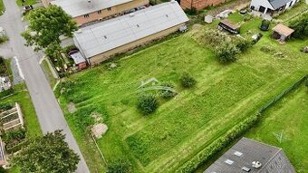 Stavební pozemek 1097 m², Bystřice nad Pernštejnem – klidná