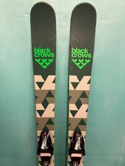 Lyže Black Crows Magnis v délce 157cm, R 17m