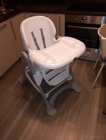 Dětská jídelní židlička