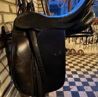 Drezurní sedlo