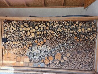 Prodám dřevo na topení