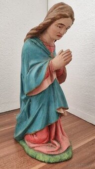 Dřevěná soška Panna Maria