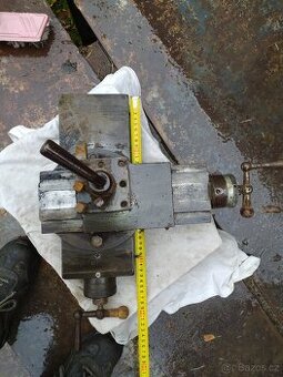 Suport s nožovou hlavou