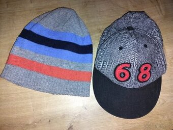 Čepice a kšiltovka s regulací vzadu vel.cca 56?