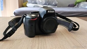 Nikon D5100 tělo