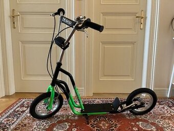 Koloběžka Wilcox Xero 12/12 - téměř nepoužitá