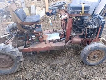 Traktor, malotraktor- domácí výroba motor octavia