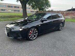 Insignia 2.0 GSi 230 PS 4x4 Panorama Masáže DPH Facelift