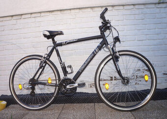 ALU trekové pánské kolo 28“ Triumph, hliníkový rám, bezvadné