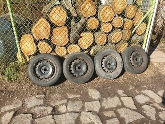 Hyundai i20 zimní R15