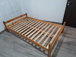 Postel masiv borovice 120×200
