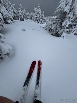 Lyže SCOTT ROCKAIR 183 vázaní ATK FREERIDE 14.0 plus pásy