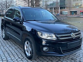 Volkswagen Tiguan 2.0TDI 4x4 MANUÁL LED TAŽNÉ Bi XENONY SENZ