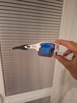Sportovní brýle Oakley