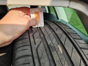 Letní pneu 225/45 R17 (5-6mm) Bridgestone