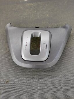 Honda CR-V 3 / CR-V 3 plast kolem řadící páky automat