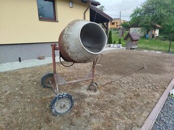 Prodám stavební míchačku 380 V