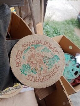 Pivní tácky