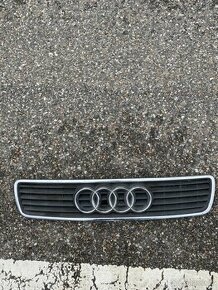 Audi A4 přední maska