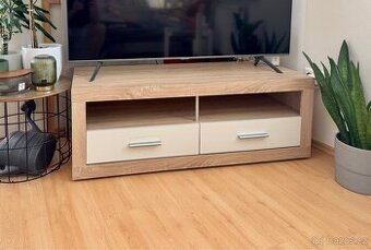 TV stolek